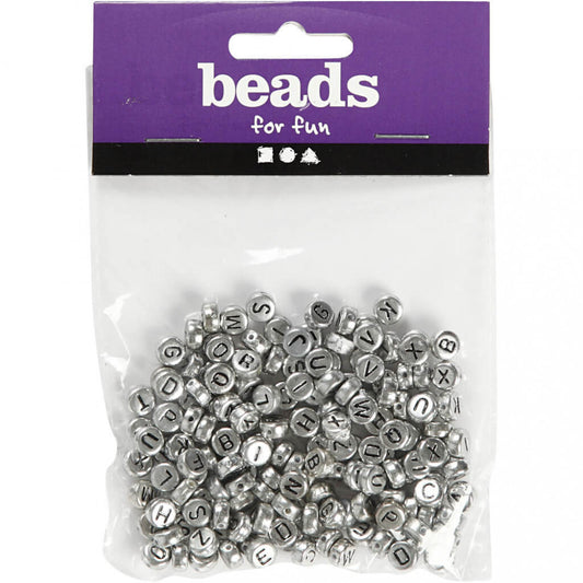 Betű gyöngyök, ezüst, kerek, fekete betűk, 7mm, 21g/csomag