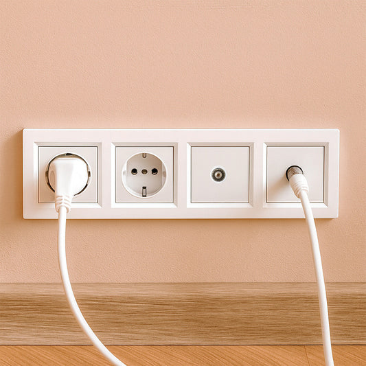 Nova IV kettő dugalj kettő TV csatlakozóval fehér kerettel