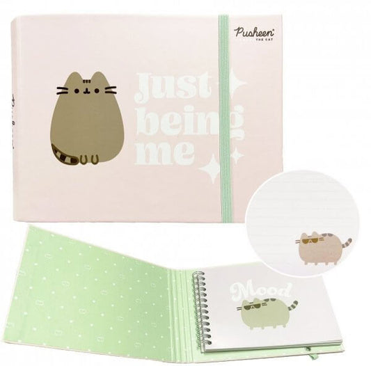 Pusheen cicás spirál notesz kemény tartóban, 15x19cm, Majewski (661853)