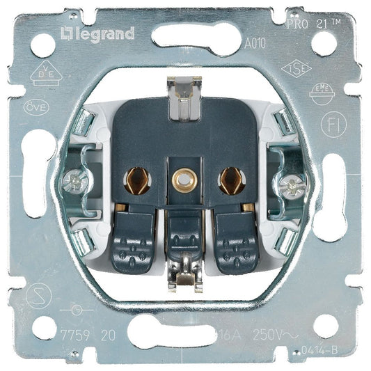 775920 Legrand Galea Life 2P+F földelt csatlakzóaljzat mechanizmus, rugós 10-esé