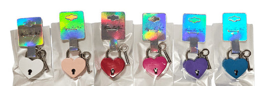 Szív alakú lakat, 3x3,5cm, többféle szín