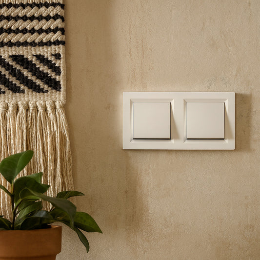 Nova kettős kereszt kapcsoló 107 fehér dupla kerettel