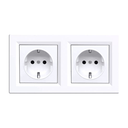 Nova kettős dugalj fehér kerettel