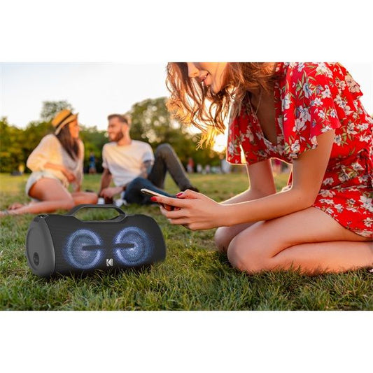 KODAK hordozható hangszóró, 60W teljesítmény, 7.4V/3600mAh akkumulátor, 3 EQ mód, ipx5 vízálló